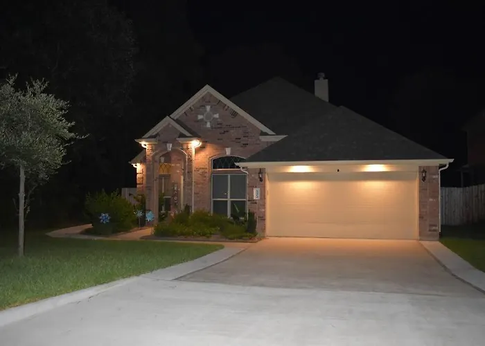 Spacious Conroe Home Around 4 Miles To The Lake