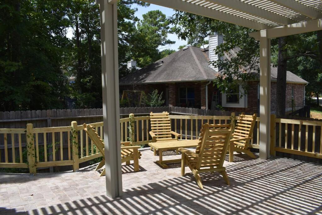 Spacious Conroe Around 4 Miles To The *
